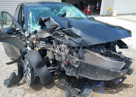 2021 Kia Forte Lxs z USA, uszkodzony, nr VIN 3KPF24AD4ME379398